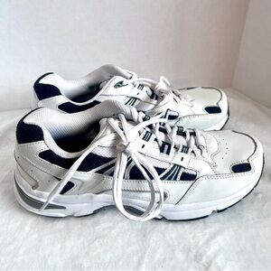 Vionic Men's  White/Navy Leather Walker Sneakers Size 8.5
